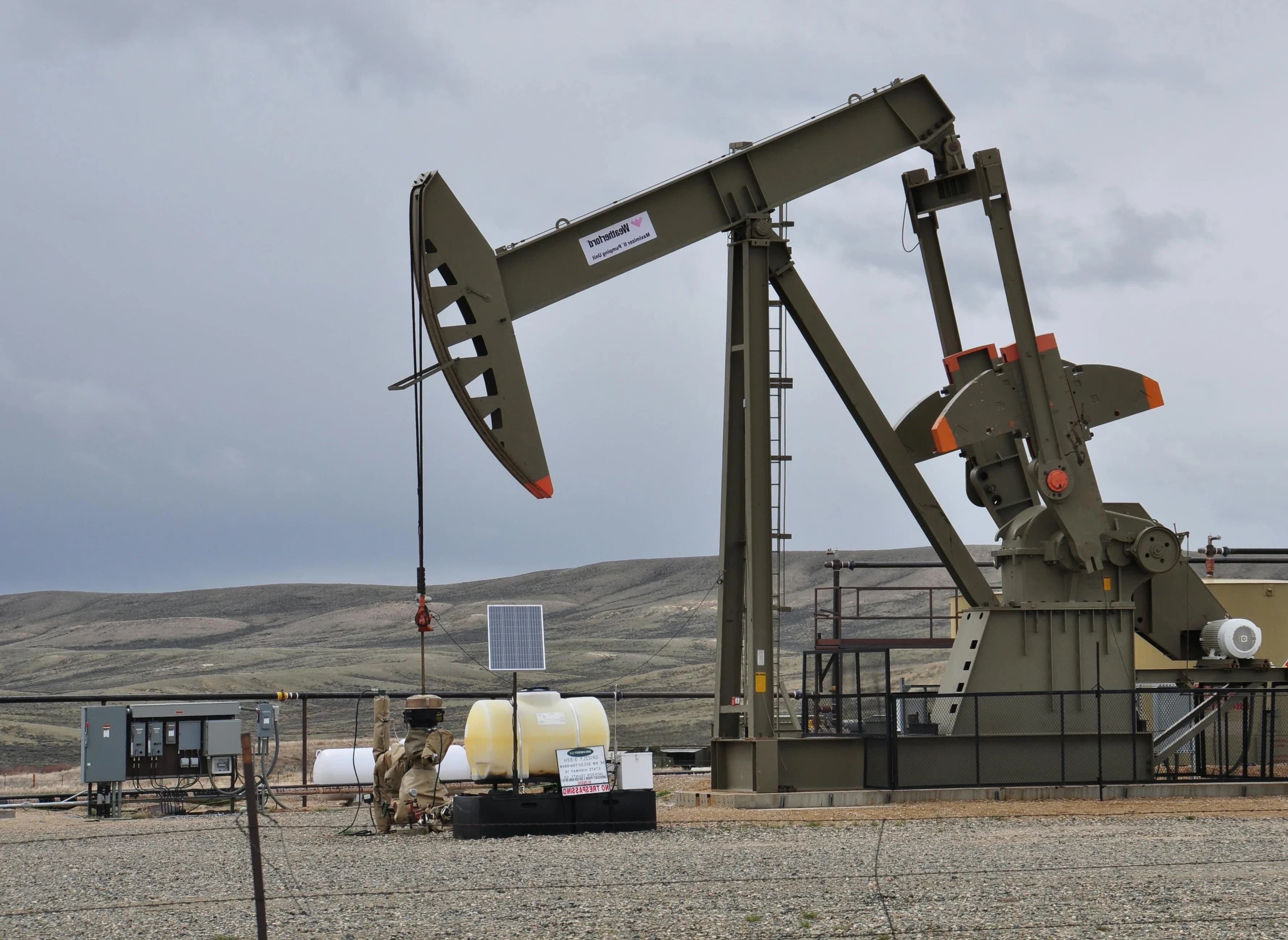 Oil & Gas Chemicals - Industrial & Technical Applications