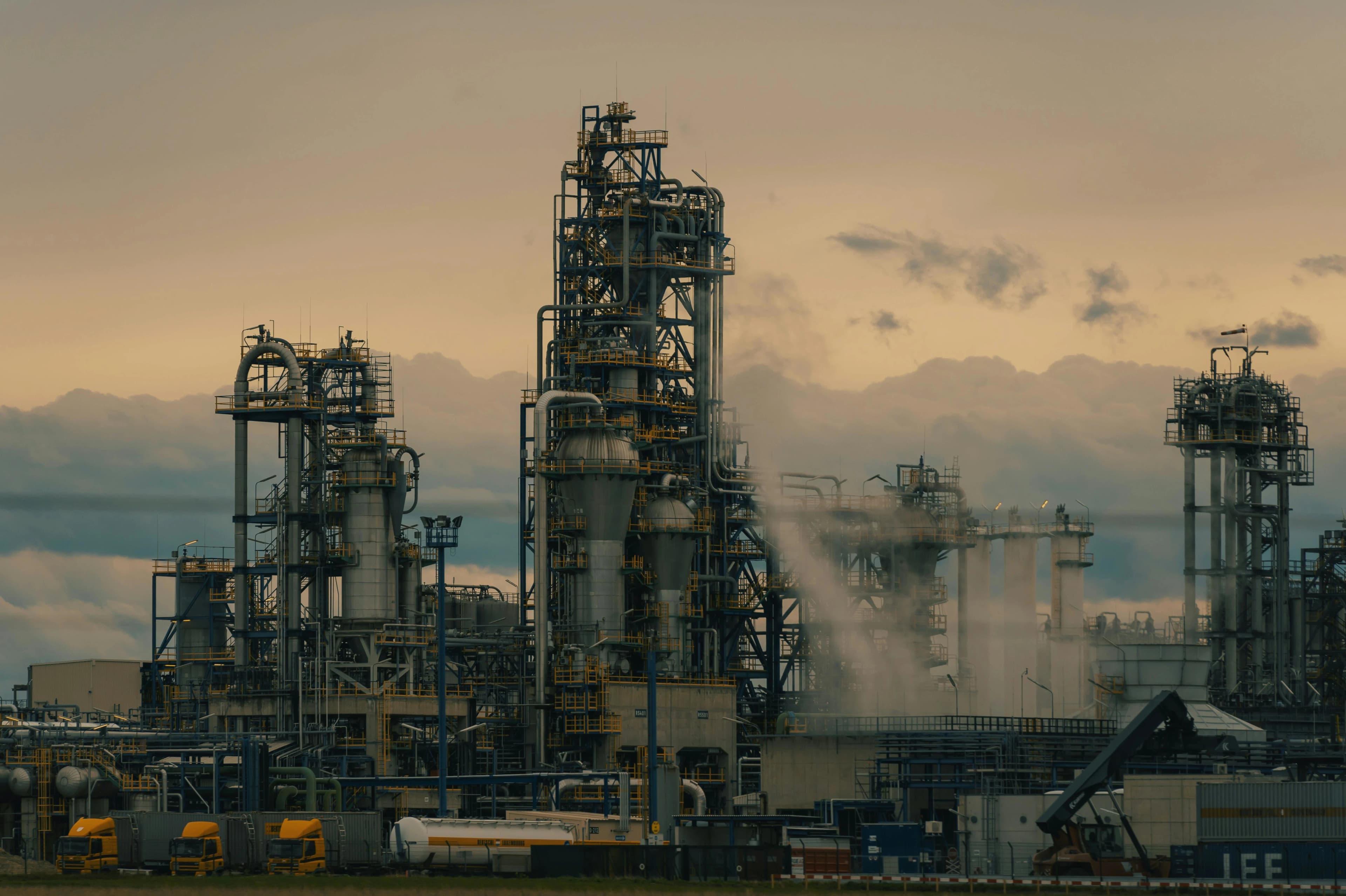 Refineries chemical solutions by Pharcos